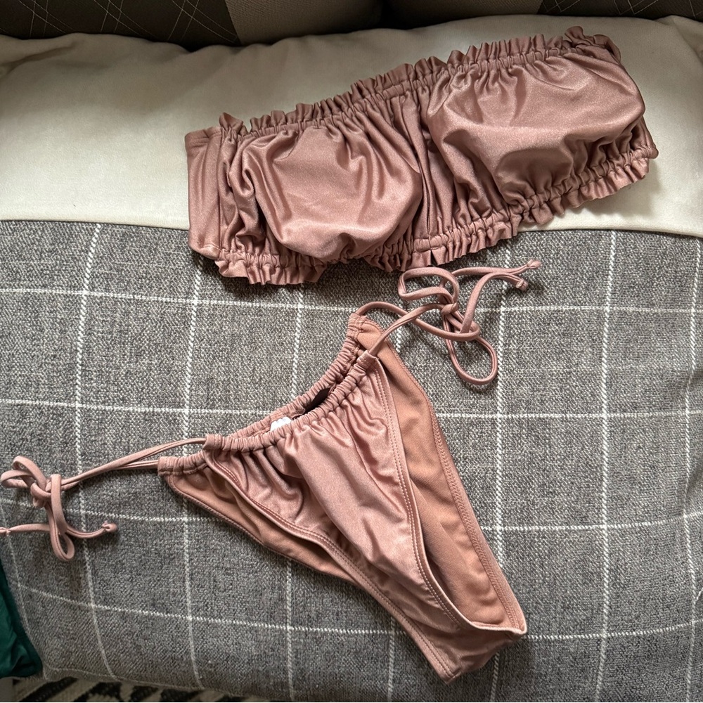 Trillium swim set
